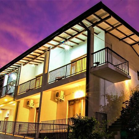 Jack Tree Lodge Kandy Bagian luar foto